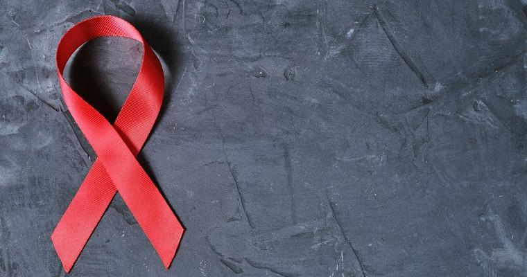 Dlaczego osób zakażonych wirusem HIV przybywa? 