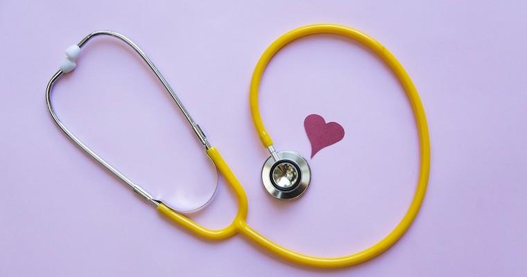 Stetoskop i serce 