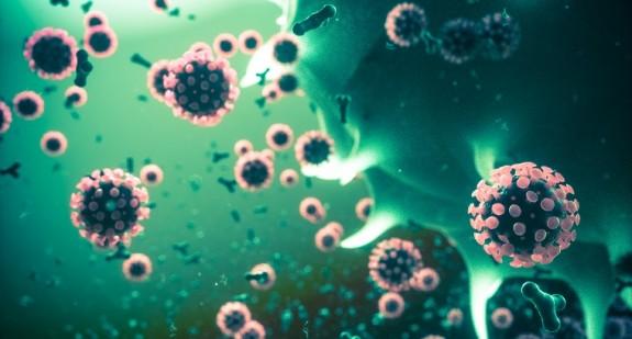 Badanie: po roku od zachorowania większość odporna na nowe warianty koronawirusa