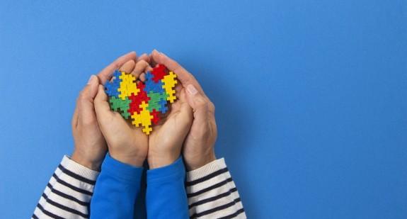 Czy moje dziecko ma autyzm? Wczesne objawy autyzmu i innych zaburzeń ze spektrum autyzmu