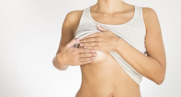 Badanie piersi – jak wykonać je samodzielnie? Kiedy pójść na USG?