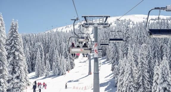 Zasady bezpieczeństwa na stokach narciarskich