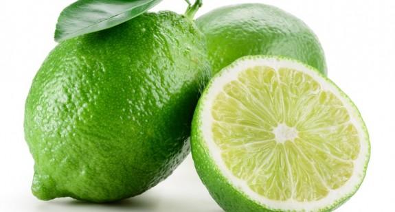 Limonka – owoc o korzystnym wpływie na organizm. Właściwości i zastosowanie limonki 