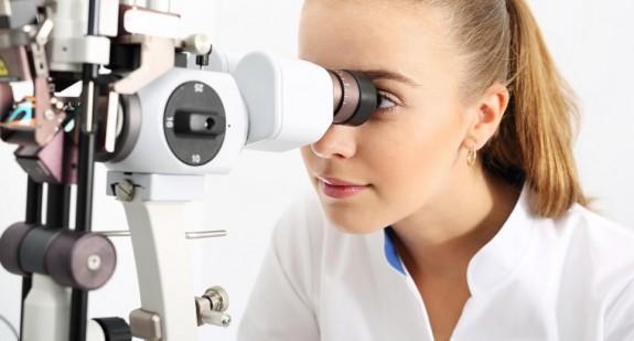 Zdrowe oczy. Te badania odpowiedzą, czy twój wzrok potrzebuje korekcji lub  leczenia