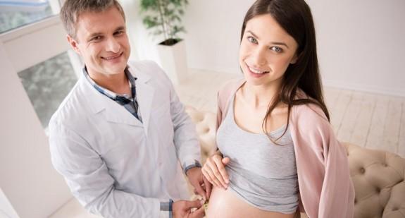 Wysokie ciśnienie w ciąży – objawy. Czy ciśnienie może wzrosnąć w 9. miesiącu?