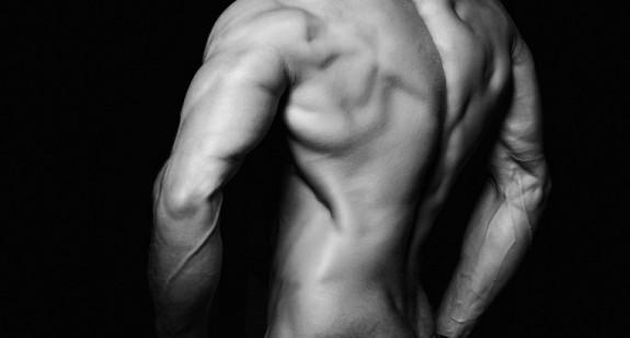 Ćwiczenia na triceps – efektywny trening w domu i na siłowni
