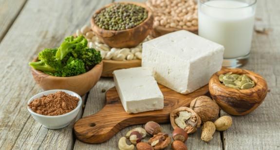 Dieta białkowa, czyli skuteczny sposób na utratę zbędnych kilogramów. Produkty wskazane i przeciwwskazane w diecie białkowej. Ogólne zasady, fazy i efekty tej diety