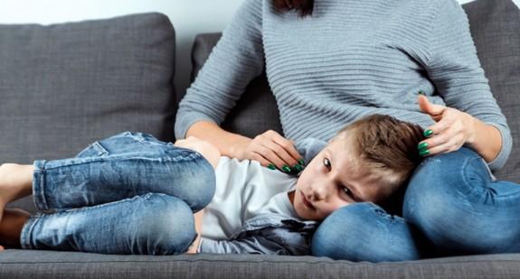 Ból brzucha u dziecka bez innych objawów – czym jest spowodowany?