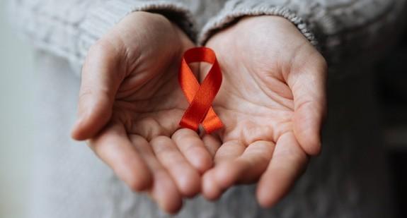 Światowy Dzień Walki z AIDS. Poznaj fakty i mity o chorobie 