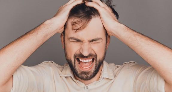 Co to jest trichodynia? Jakie czynniki odpowiadają za ból skóry głowy?