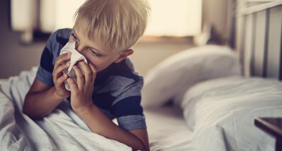 Antybiotyk na zapalenie płuc u dziecka – kiedy jest konieczny?