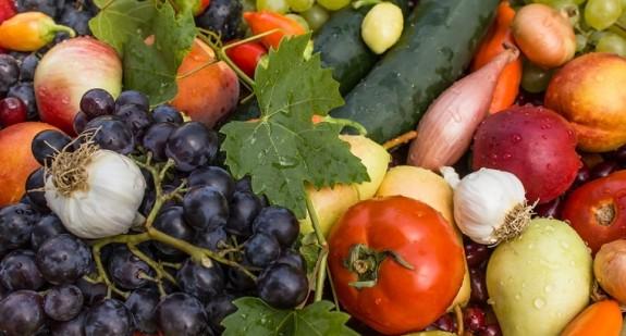 Dieta owocowo-warzywna – wskazania, działanie, efekty