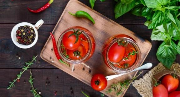 Pomidory kiszone - smaczne i zdrowe. Jak zrobić kiszone pomidory? Właściwości zdrowotne 