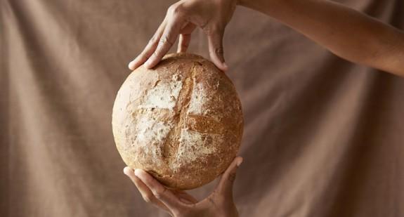 Chleb bezglutenowy - alternatywa dla tradycyjnego pieczywa. Przepis na chleb bezglutenowy na zakwasie, bez drożdży, bez mąki 