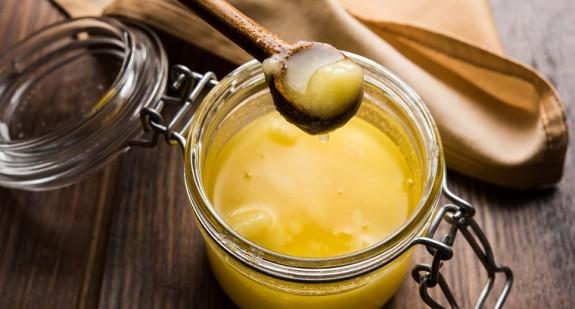 Kaloryczność masła - ile kalorii ma zwykłe masło i masło orzechowe? Wartość odżywcza i wpływ na zdrowie 