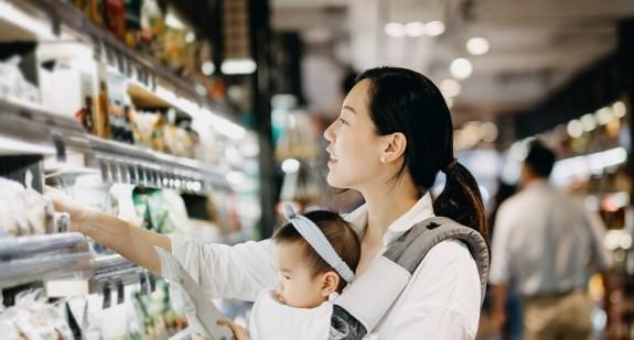 Czy dieta matki wpływa na skład jej mleka?