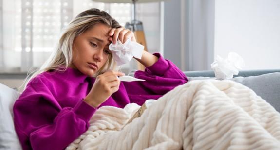 Jak długo trwa grypa u dzieci, a ile u dorosłych? Od czego to zależy?