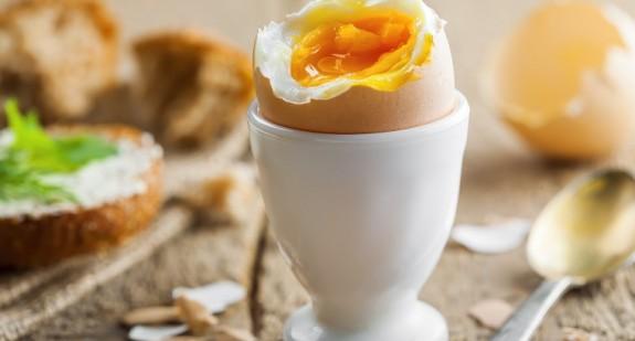 Chcesz schudnąć? Jedz jajka na śniadanie! Sprawdź jak działają