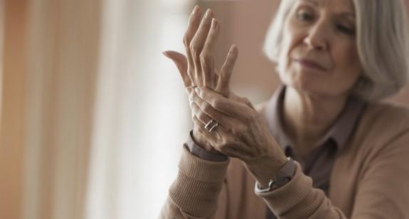 Artretyzm – przyczyny, objawy i metody leczenia dny moczanowej