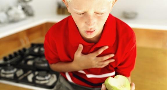 O czym świadczy ból w klatce piersiowej u dziecka? 