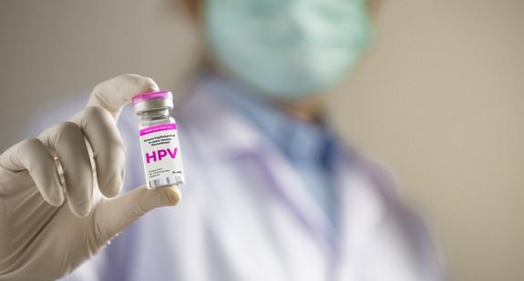 Szczepienia przeciwko HPV. Jak z nich skorzystać? 