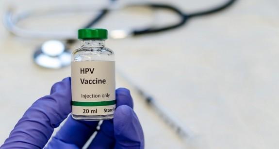 Szczepionka przeciwko HPV chroni przed inwazyjnym rakiem szyjki macicy - potwierdzają nowe badania