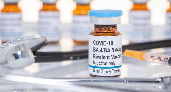 Szczepionki przeciw COVID-19. MZ podało datę 