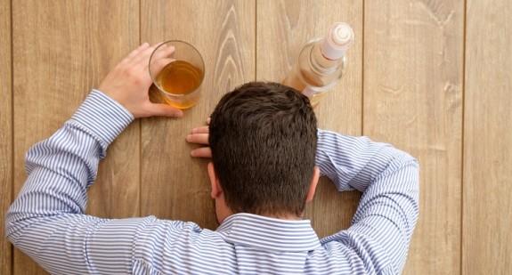 Zatrucie alkoholowe – objawy i leczenie. Zatrucie alkoholem etylowym i metylowym