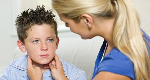 Jak wygląda leczenie mononukleozy u dzieci i dorosłych? 