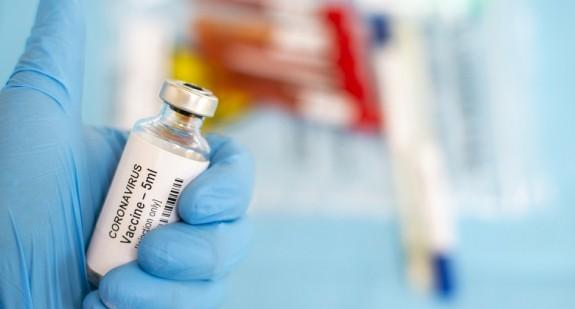 Naukowcy pracują nad szczepionką na koronawirusy  