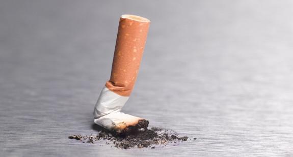Polacy uzależnieni od nikotyny. Ilu z nas nie może obejść się bez papierosa? 