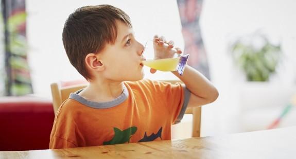 Zdrowe napoje dla dzieci. Poznaj przepisy z programu 36,6°C! 