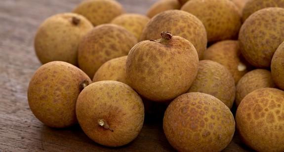 Owoc longanu – kiedy można go kupić? Jakie ma właściwości?