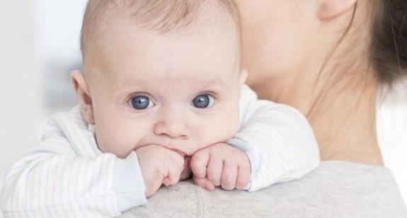 Jak wyglądają potówki u niemowlaka i noworodka? Jak z nimi walczyć?