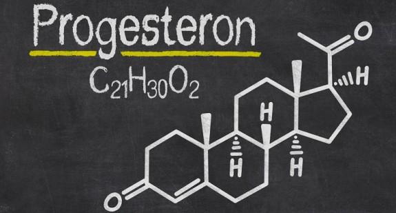 O czym może świadczyć nadmiar lub niedobór progesteronu?