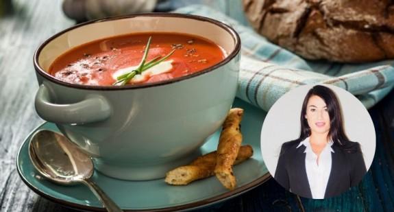 #ObiadNaZdrowie: zupa z pieczonych warzyw i czerwonego ryżu - przepis na zdrowy obiad