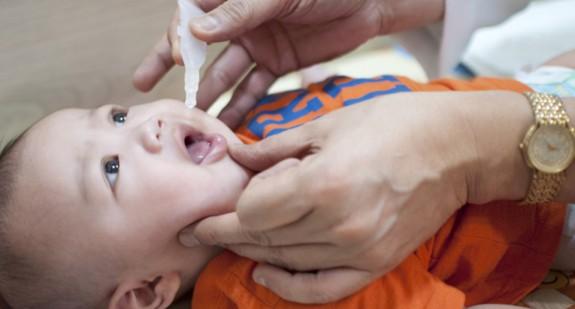 Eksperci apelują: szczepcie dzieci przeciwko rotawirusom jak najwcześniej! 