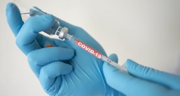 Są dwie obiecujące szczepionki na COVID-19. Kiedy będą gotowe? 