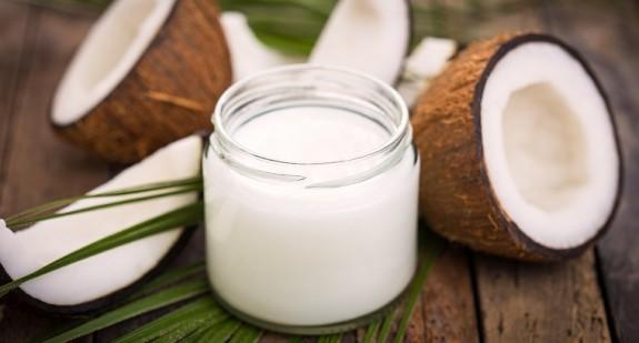 Olej kokosowy rafinowany – czy jest zdrowy? Jakie ma zastosowanie i właściwości?